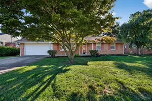 1617 Berwick Ln, Middletown, OH 45042 - Photo 1