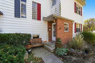 61 Flanders Ln, Green Hills, OH 45218 - Photo 1