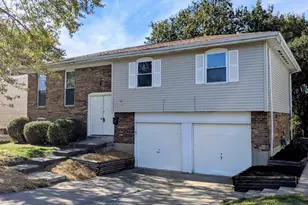 962 Harrogate Ct, Forest Park, OH 45240 - Photo 1