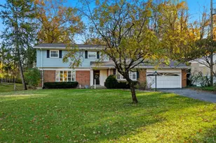 5659 Antoninus Dr, Green Township, OH 45238 - Photo 1