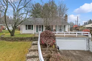 112 Willow Pl, Blanchester, OH 45107 - Photo 1
