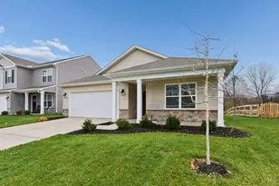 5001 Lakeview Dr, Hamilton Township, OH 45152 - Photo 1