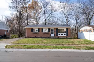 8663 Mockingbird Ln, Springfield Township, OH 45231 - Photo 1