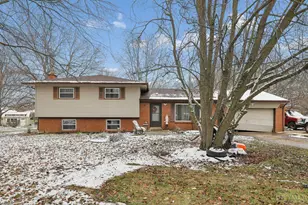 7664 Foxboro Dr, West Chester, OH 45069 - Photo 1