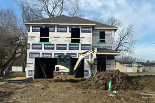 977 N South St, Wilmington, OH 45177 - Photo 1