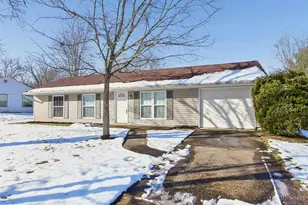 1502 Woodland Dr, Goshen, OH 45140 - Photo 1