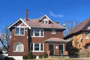 672 N Fred Shuttleworth Circle, Cincinnati, OH 45229 - Photo 1