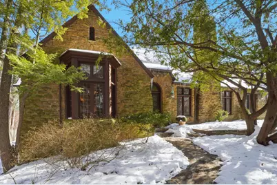 3870 Middleton Avenue, Cincinnati, OH 45220 - Photo 1