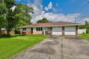 8698 Cox Rd, West Chester, OH 45069 - Photo 1