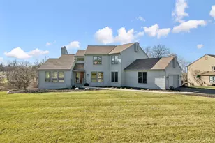 10301 Giverny Blvd, Evendale, OH 45241 - Photo 1