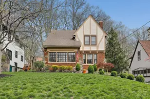 1122 Beverly Hill Dr, Cincinnati, OH 45208 - Photo 1