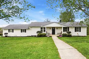 5211 Spechtview Dr, Green Township, OH 45248 - Photo 1