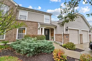 720 Castlegate Ln, Springfield Township, OH 45231 - Photo 1