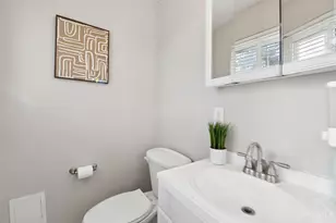 712 Danbury Rd, Forest Park, OH 45240 - Photo 22