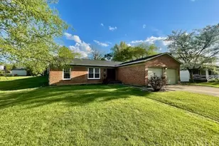 1247 Waycross Rd, Forest Park, OH 45240 - Photo 1