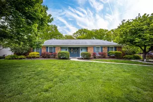 10322 Lochcrest Dr, Springfield Township, OH 45231 - Photo 1
