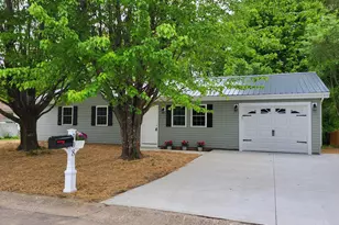 108 Lee Ann Ct, Blanchester, OH 45107 - Photo 1