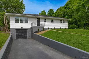 3881 Robinson Vail Rd, Franklin, OH 45005 - Photo 1