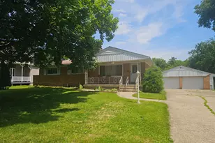 256 Parkway Ave, Cincinnati, OH 45216 - Photo 1