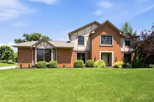 6980 Dovehill Ln, Green Township, OH 45248 - Photo 1
