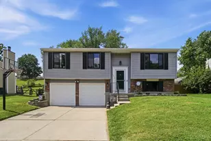 5673 Planet Dr, Fairfield Township, OH 45014 - Photo 1
