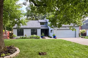 4489 Chesswick Dr, Blue Ash, OH 45242 - Photo 1
