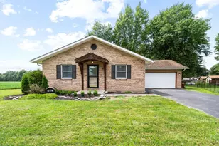 624 Bourbon St, Blanchester, OH 45107 - Photo 1