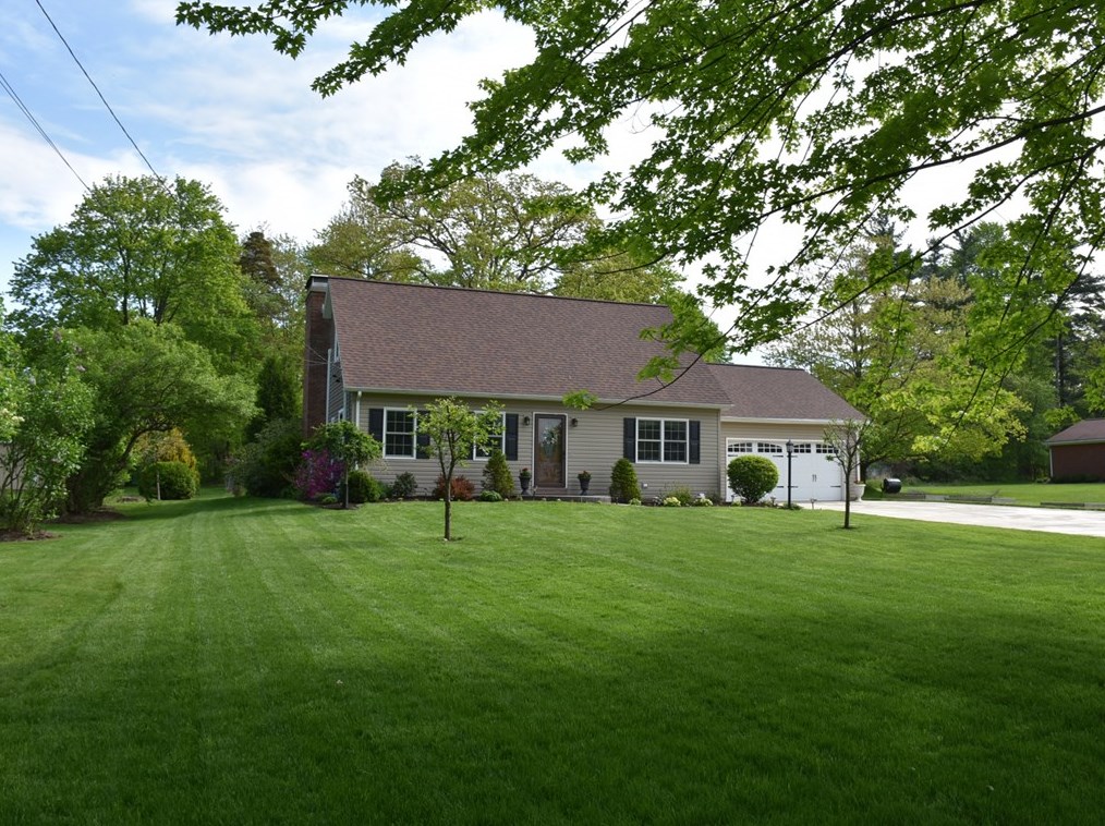 924 Beechwood Dr, Meadville, PA 16335