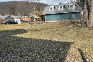 250-252 Grant St, Franklin, PA 16323 - Photo 4