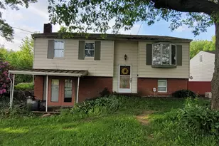 953 Mosser Dr, New Castle, PA 16101 - Photo 2