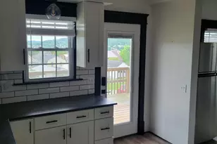 20 E 7th St, Oil City, PA 16301 - Photo 12