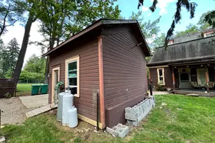 317 Chestnut St, Pleasantville, PA 16341 - Photo 16