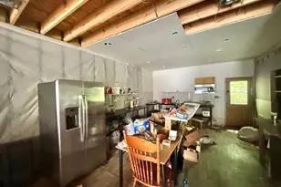 452 Pacific St, Franklin, PA 16323 - Photo 6