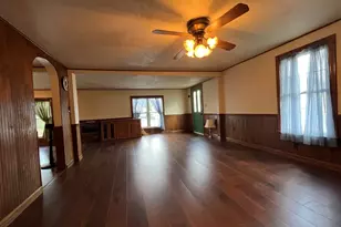 146 Nesbit St, Franklin, PA 16323 - Photo 4