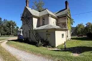 1501 Liberty St, Franklin, PA 16323 - Photo 4