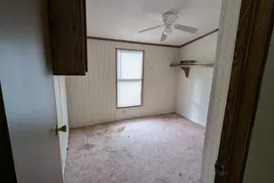 305 Main St, Callingsburg, PA 16213 - Photo 14