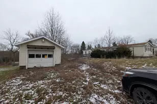 305 Main St, Callingsburg, PA 16213 - Photo 2