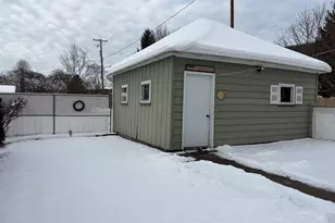 411 N Brown St, Titusville, PA 16354 - Photo 4