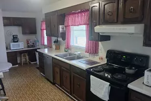 136 High St, Oil City, PA 16301 - Photo 2