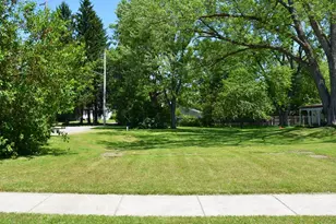 327 Main St, Saegertown, PA 16433 - Photo 1