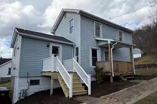 435 N Drake St, Titusville, PA 16354 - Photo 2