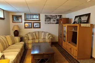 749 E 32nd St, Erie, PA 16504 - Photo 24