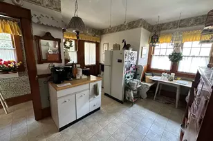 216 14th St, Franklin, PA 16323 - Photo 8