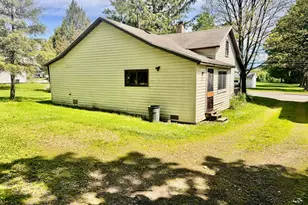 33127 N Main St, Townville, PA 16360 - Photo 20