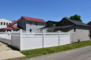 313 N 1st St, Titusville, PA 16354 - Photo 4