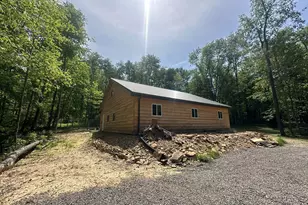 1843 Golf Course Rd, Cranberry, PA 16319 - Photo 2
