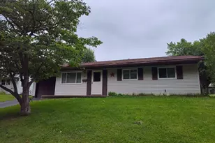231 Manor Dr, Franklin, PA 16323 - Photo 2