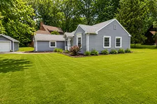 500 Oak Hill Dr, Grove City, PA 16127 - Photo 4