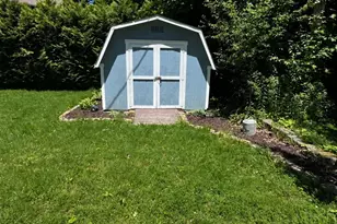 500 Oak Hill Dr, Grove City, PA 16127 - Photo 6