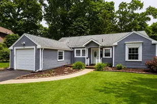 500 Oak Hill Dr, Grove City, PA 16127 - Photo 2